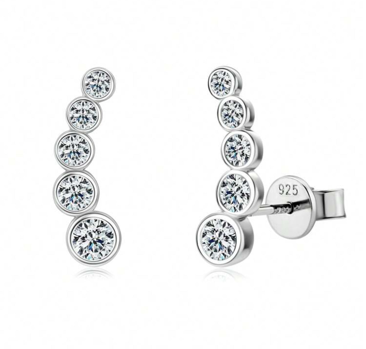 1 Par de Brincos Stella de Prata 925 com Banho de Ouro Branco 18 k, Pedras em Moissanite 3,5mm, 3mm, 2,5mm, 2,2mm e 2mm