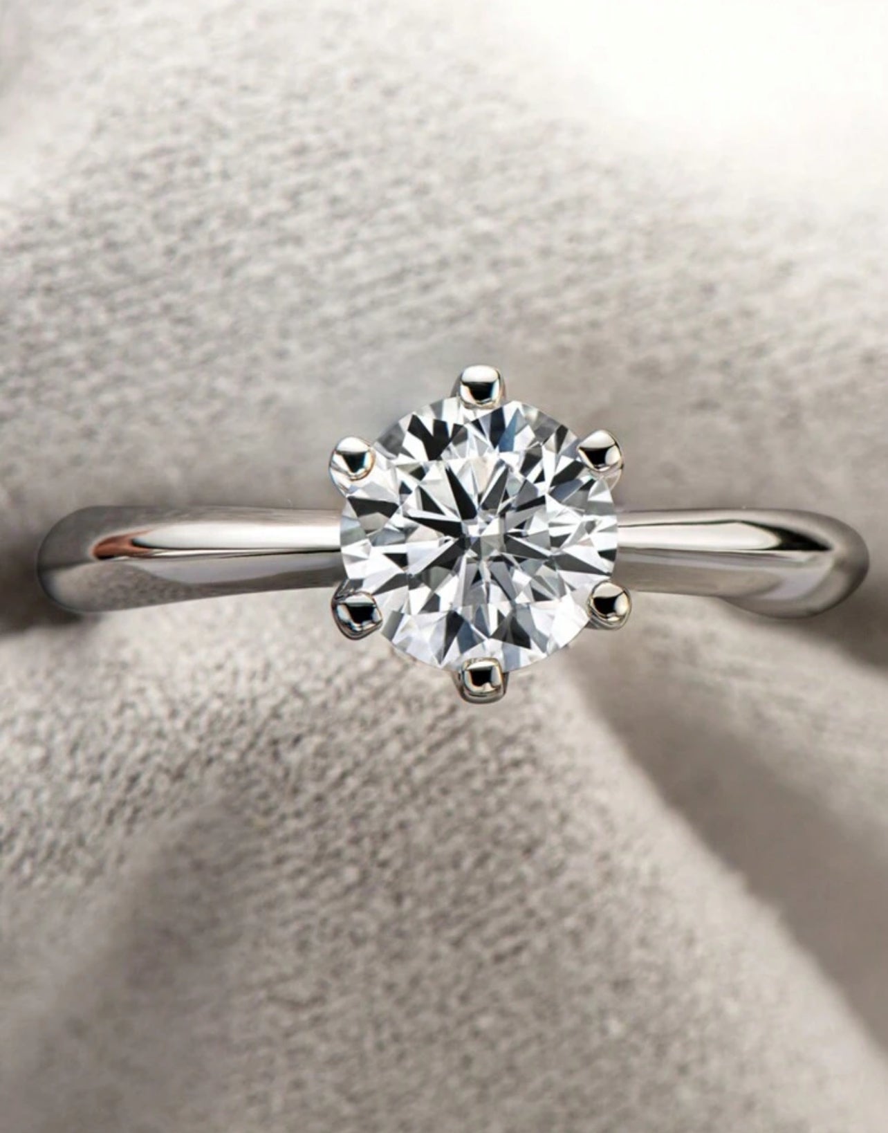 Solitário em Moissanite 1 Pedra com corte redondo,Prata 925, cor D-E, pureza VVS1, com pedras de 6,5mm, 1,0ct acompanhada de Certificado GRA da pedra