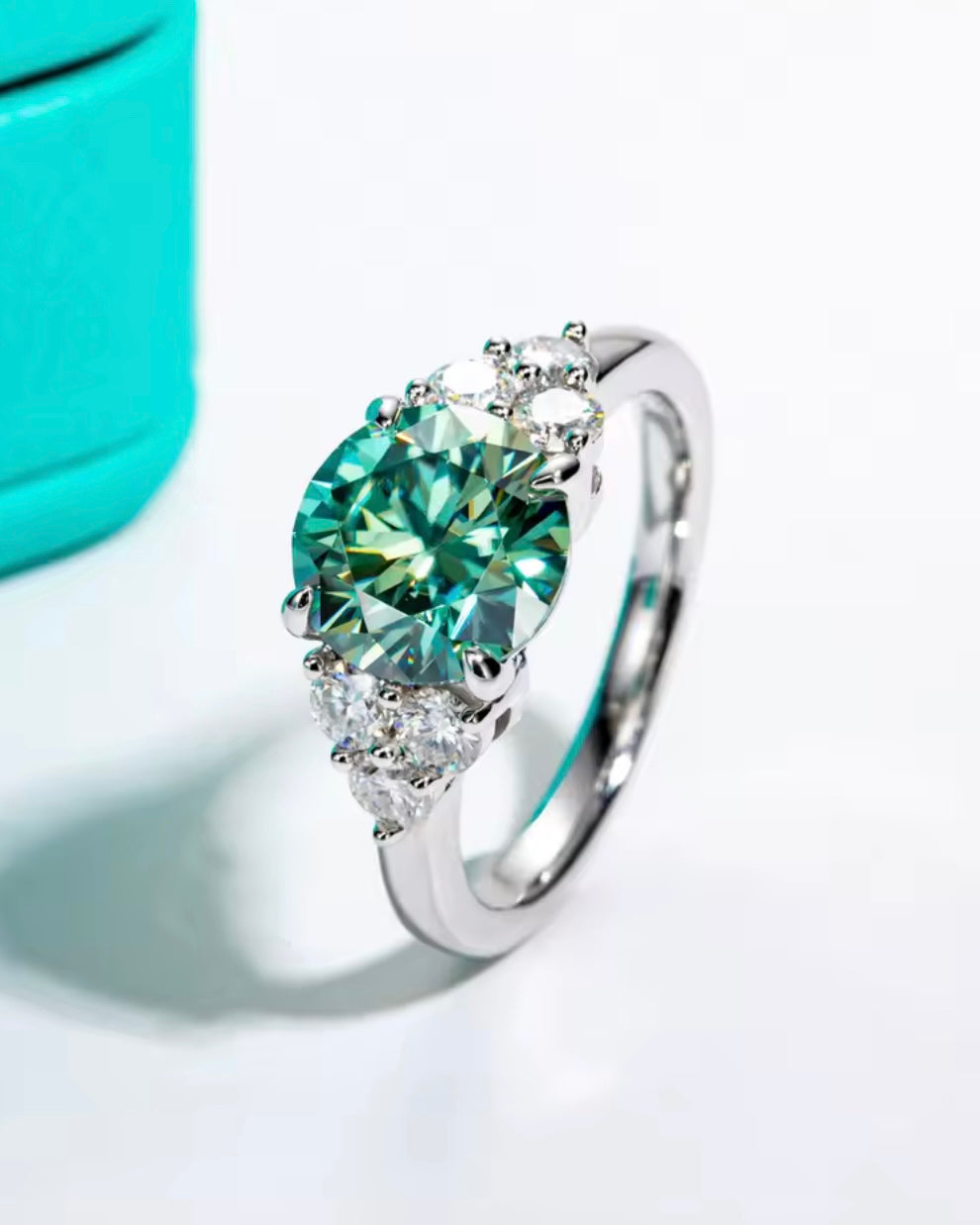 Anel Luxury Green Moissanite