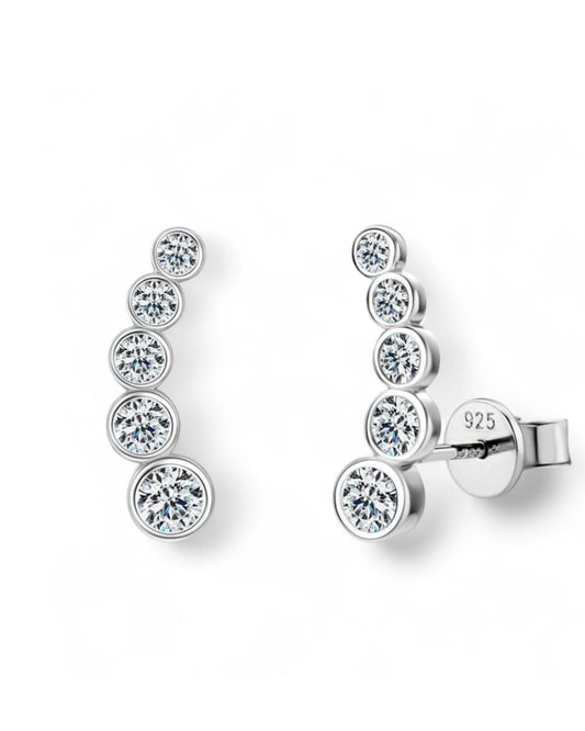 1 Par de Brincos Stella de Prata 925 com Banho de Ouro Branco 18 k, Pedras em Moissanite 3,5mm, 3mm, 2,5mm, 2,2mm e 2mm