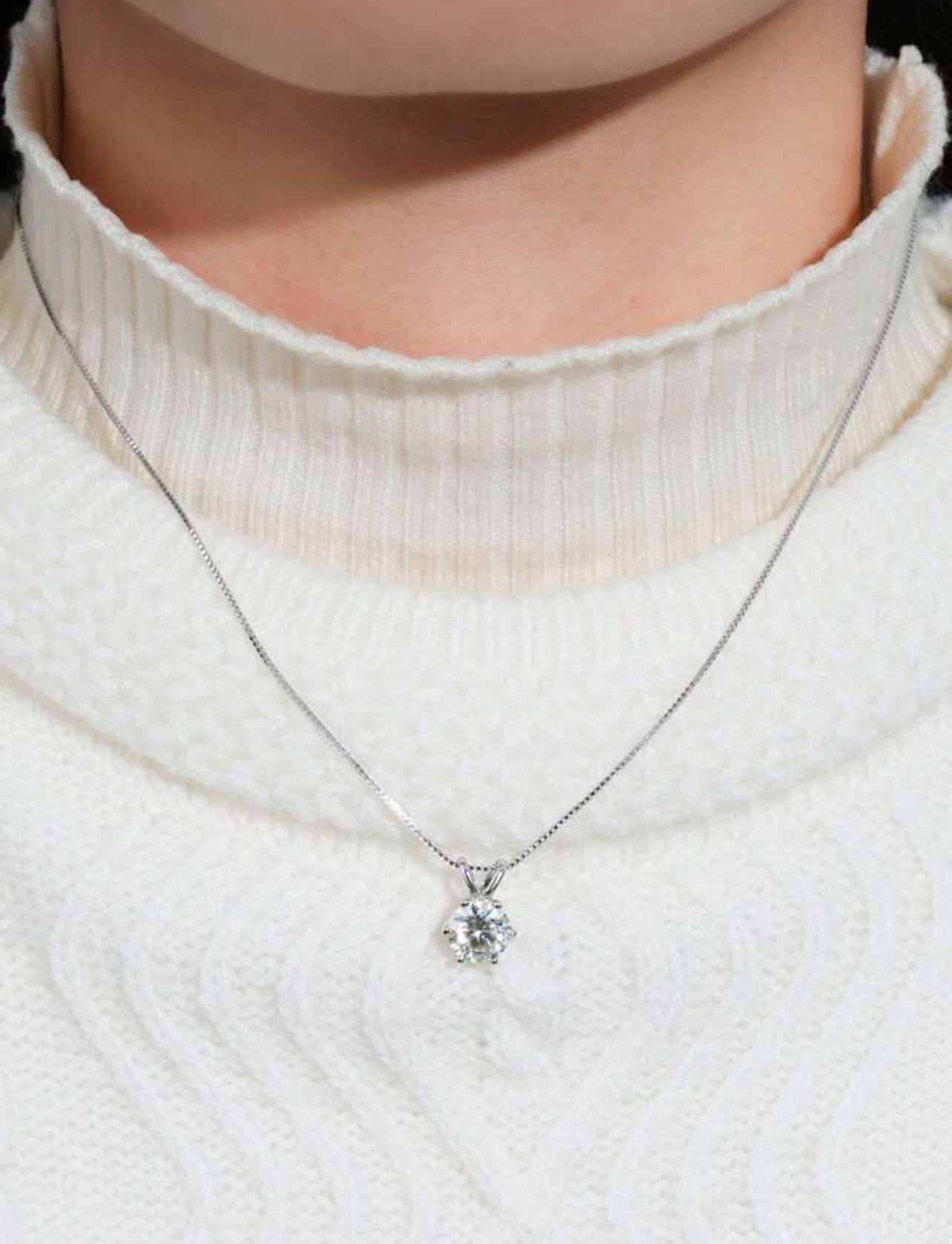 Colar Ponto de Luz Moissanite Clássico / 8mm - 2CT Prata 925 Banho de Ouro 18 k