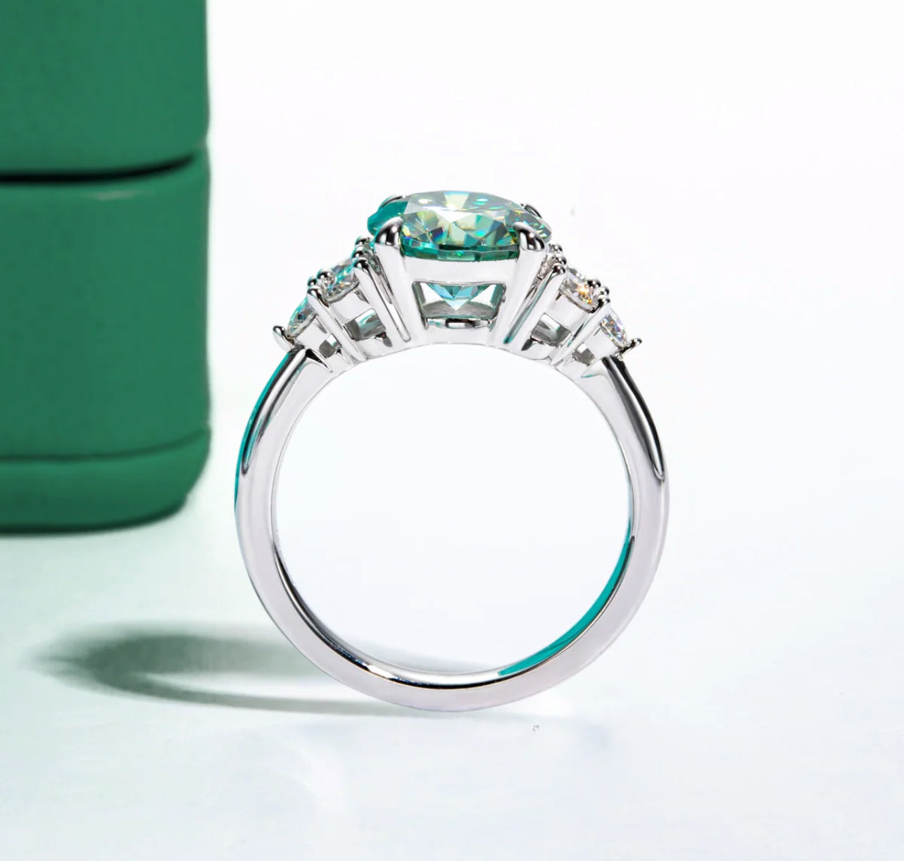 Anel Luxury Green Moissanite