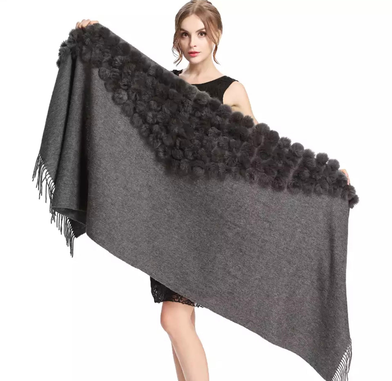 Pashimina Pompom