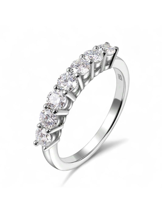 Meia Aliança - Cravejada em Moissanite - Em Prata 925 - 3 mm