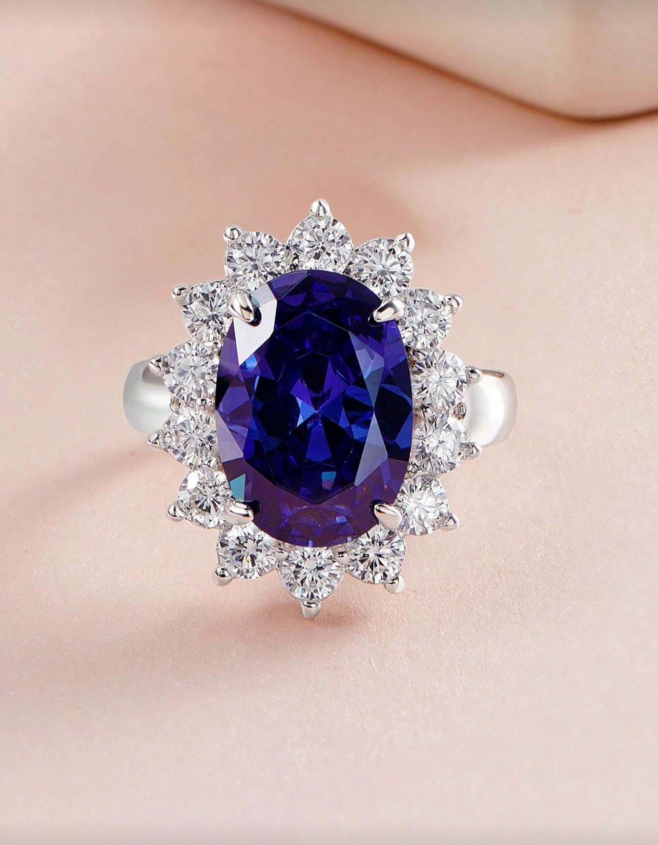 Anel Tanzanita Azul / Prata 925