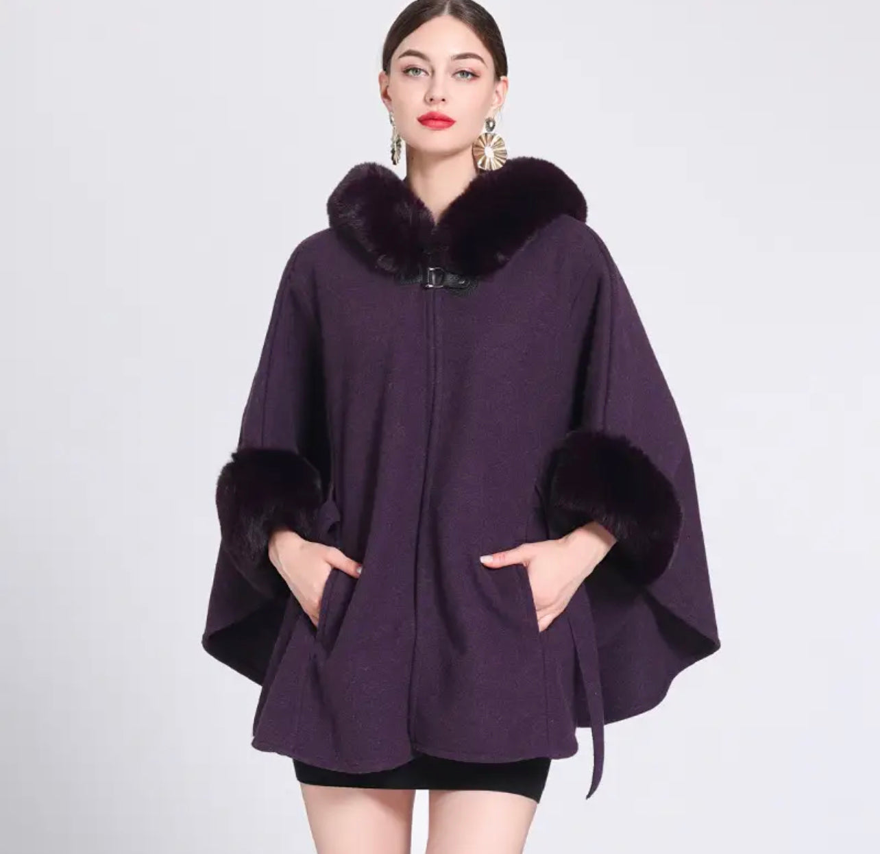 Poncho Capa Details com capuz